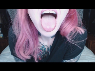 xsnow whitex - pink haired girl holds mouth wide open for you (720p) [homemade, teen, tattoo, posing, teasing]